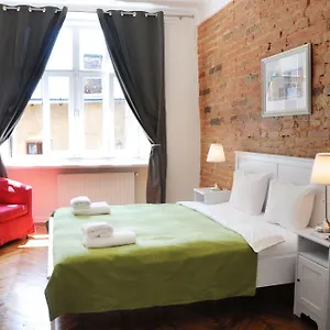 4* Hotel On The Square